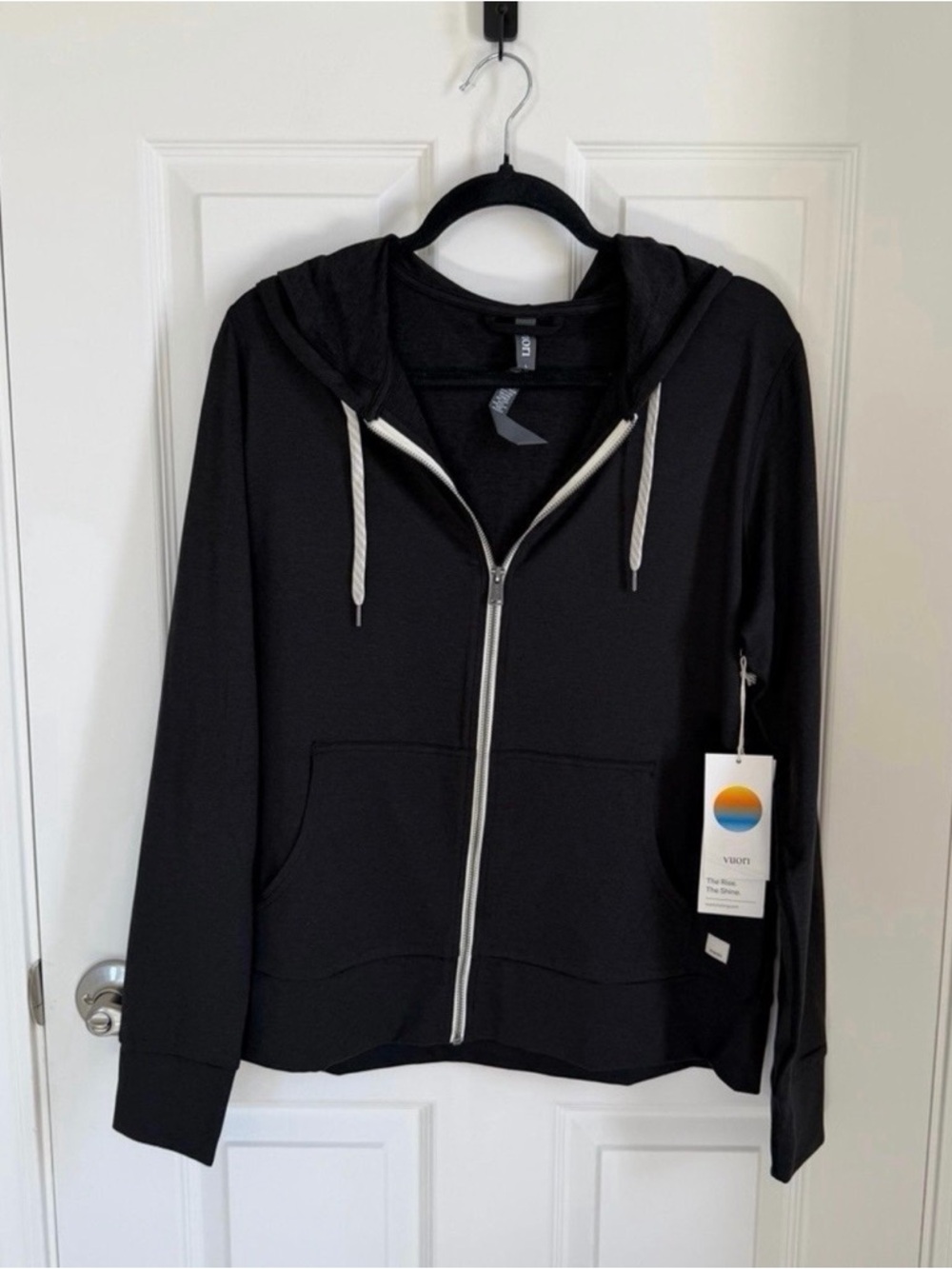 NWT Vuori Halo Performance Hoodie 2.0 Black Heather, L